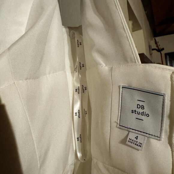 DB Studio White Wedding Dress - Picture 6 of 10